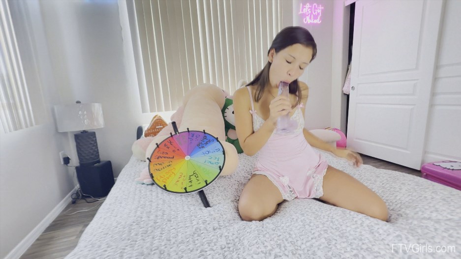 FTVGirls.26.07.01.Sasha.First.Time.Exposure.-.UltraHD